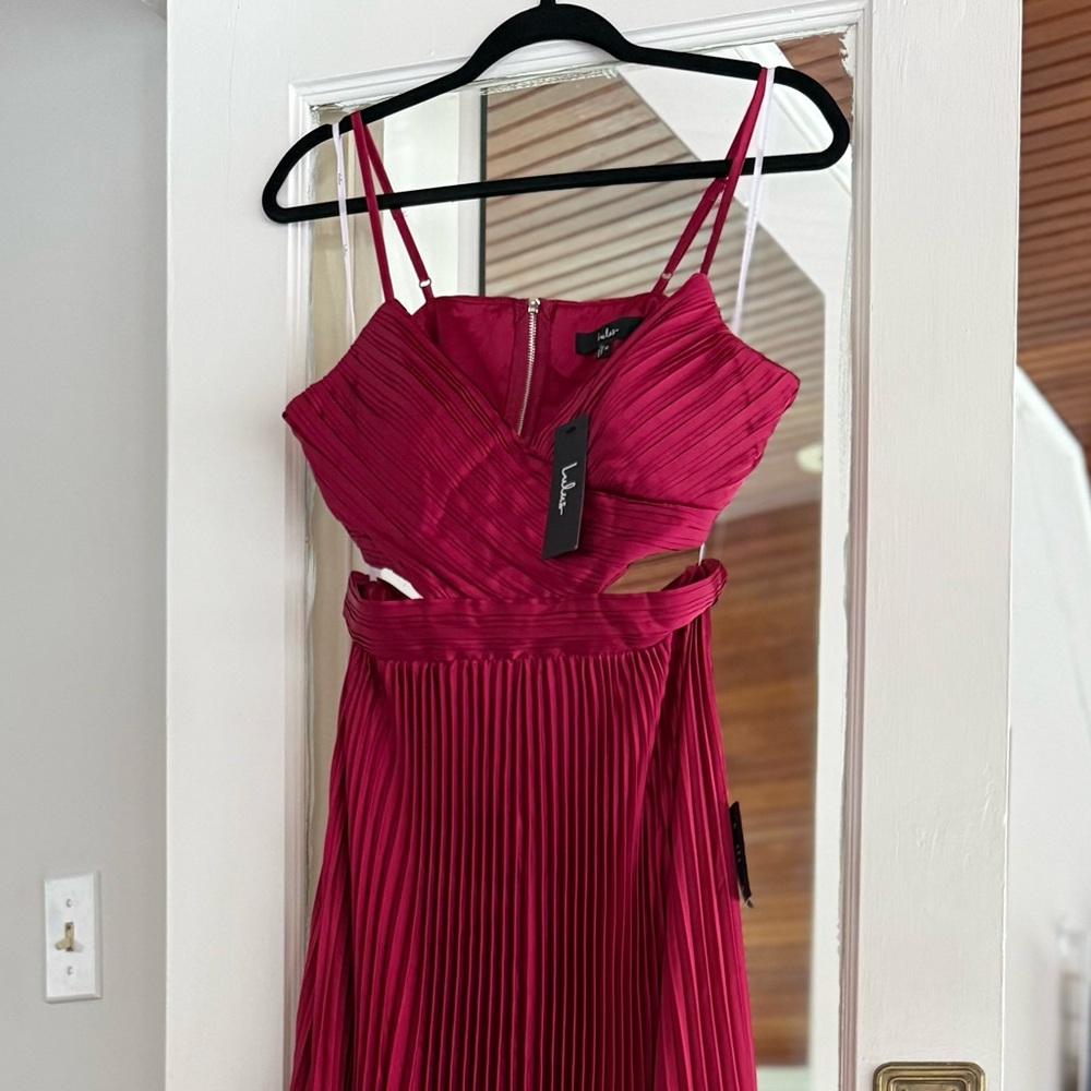 Lulu's Fuchsia Backless Pleated Dress
